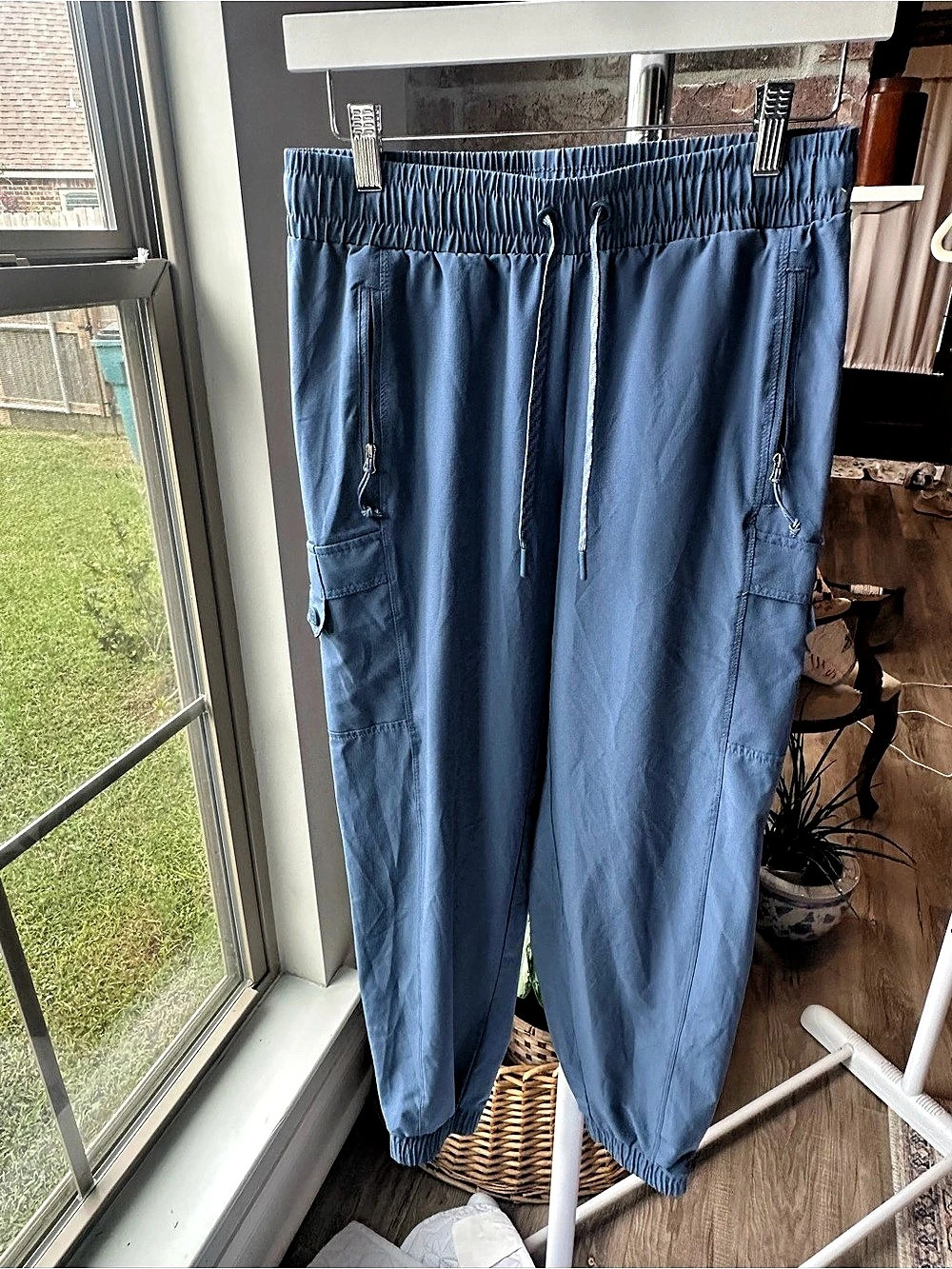 Avalanche Outdoor Supply Company women’s Blue Jogger Pants Size Small Like New